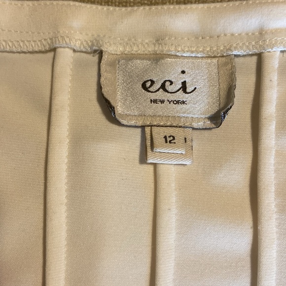 ECI - white abstract floral dress - Picture 5 of 8